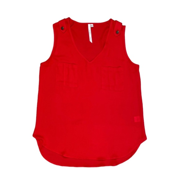 NWOT Bellatrix Sleeveless V Neck Blouse Cherry Red Size Medium - Picture 11 of 12